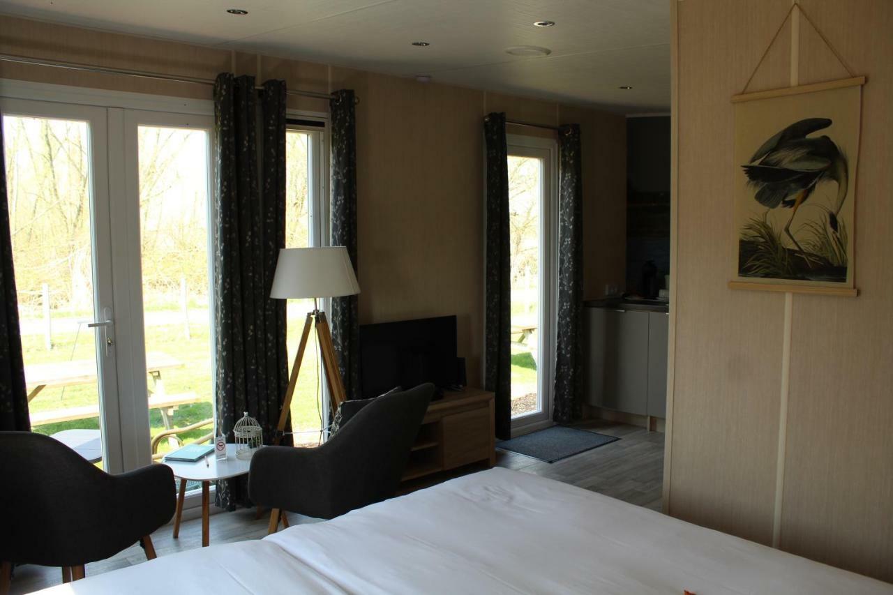 Hotel De Brabantse Biesbosch Werkendam Esterno foto