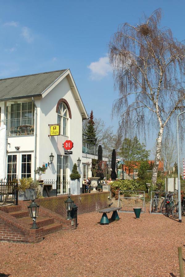 Hotel De Brabantse Biesbosch Werkendam Esterno foto